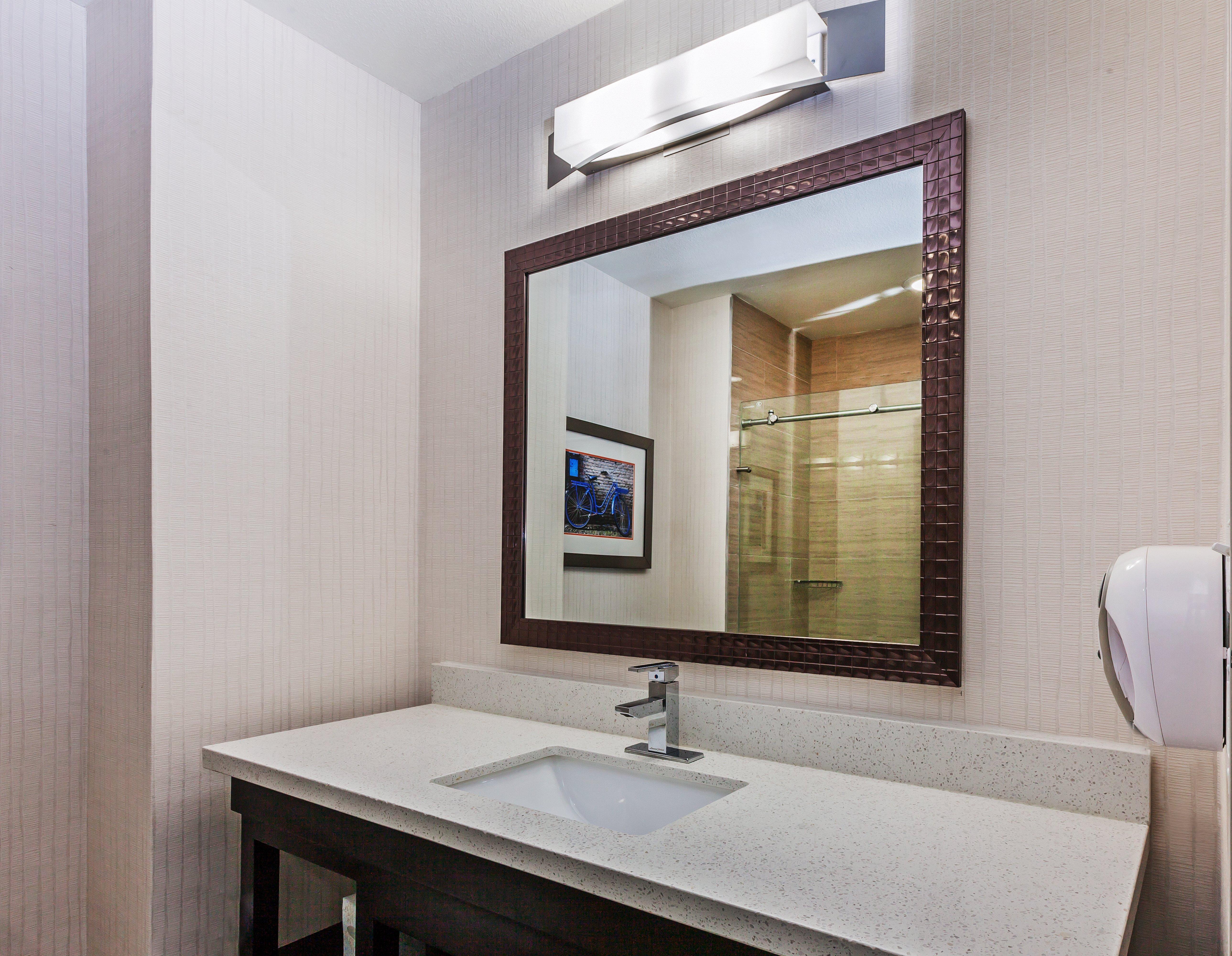 Holiday Inn Express & Suites Houston East By Ihg Екстер'єр фото
