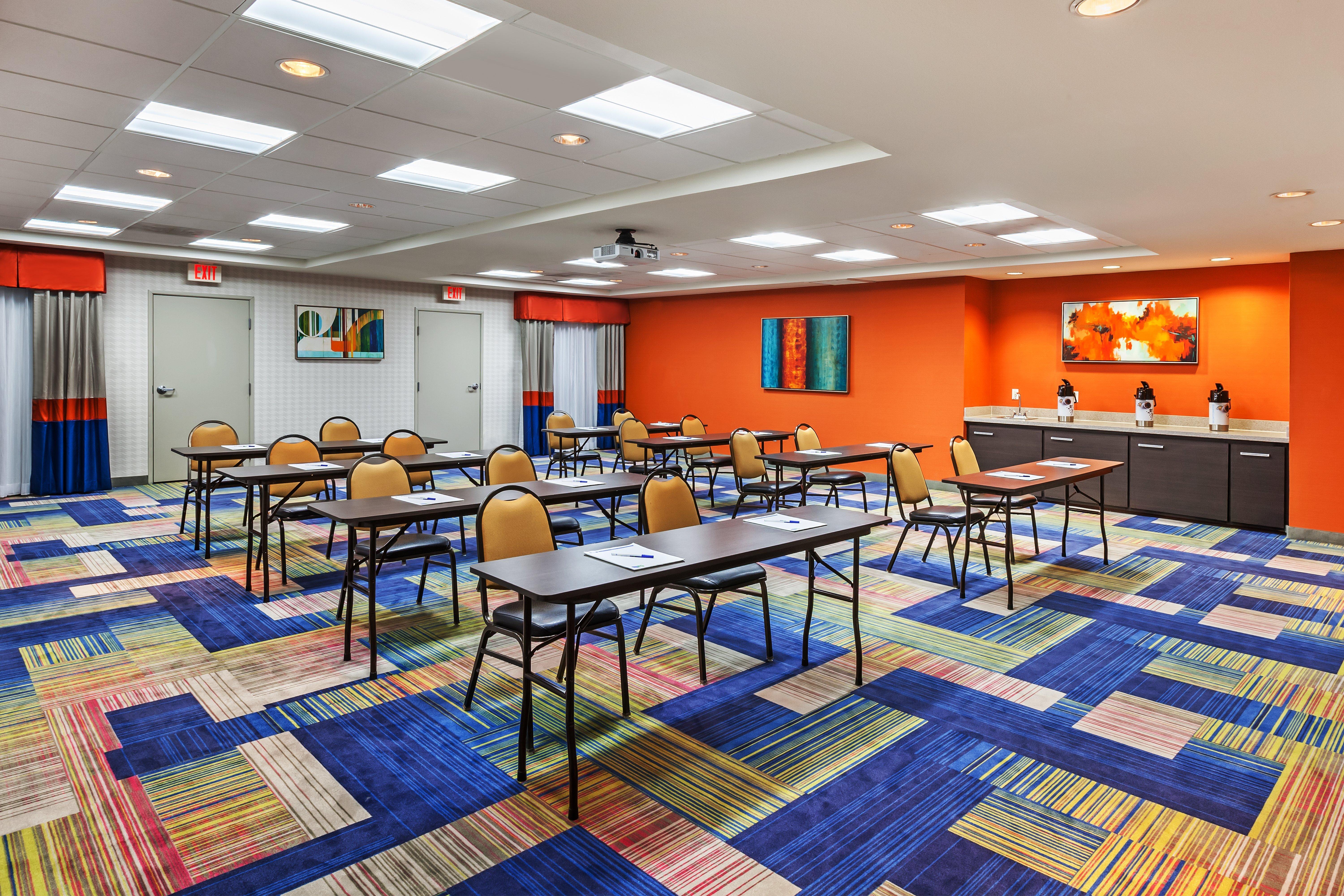 Holiday Inn Express & Suites Houston East By Ihg Екстер'єр фото