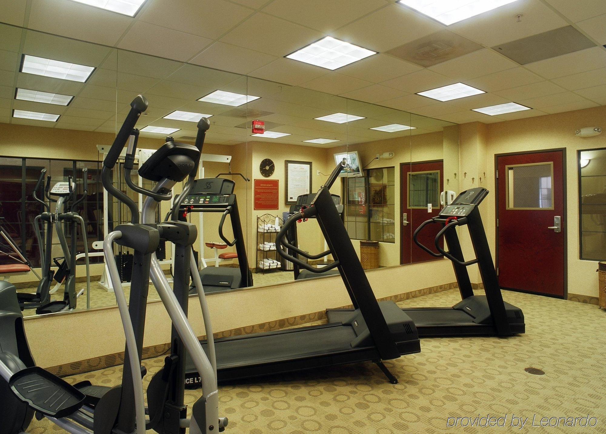 Holiday Inn Express & Suites Houston East By Ihg Зручності фото