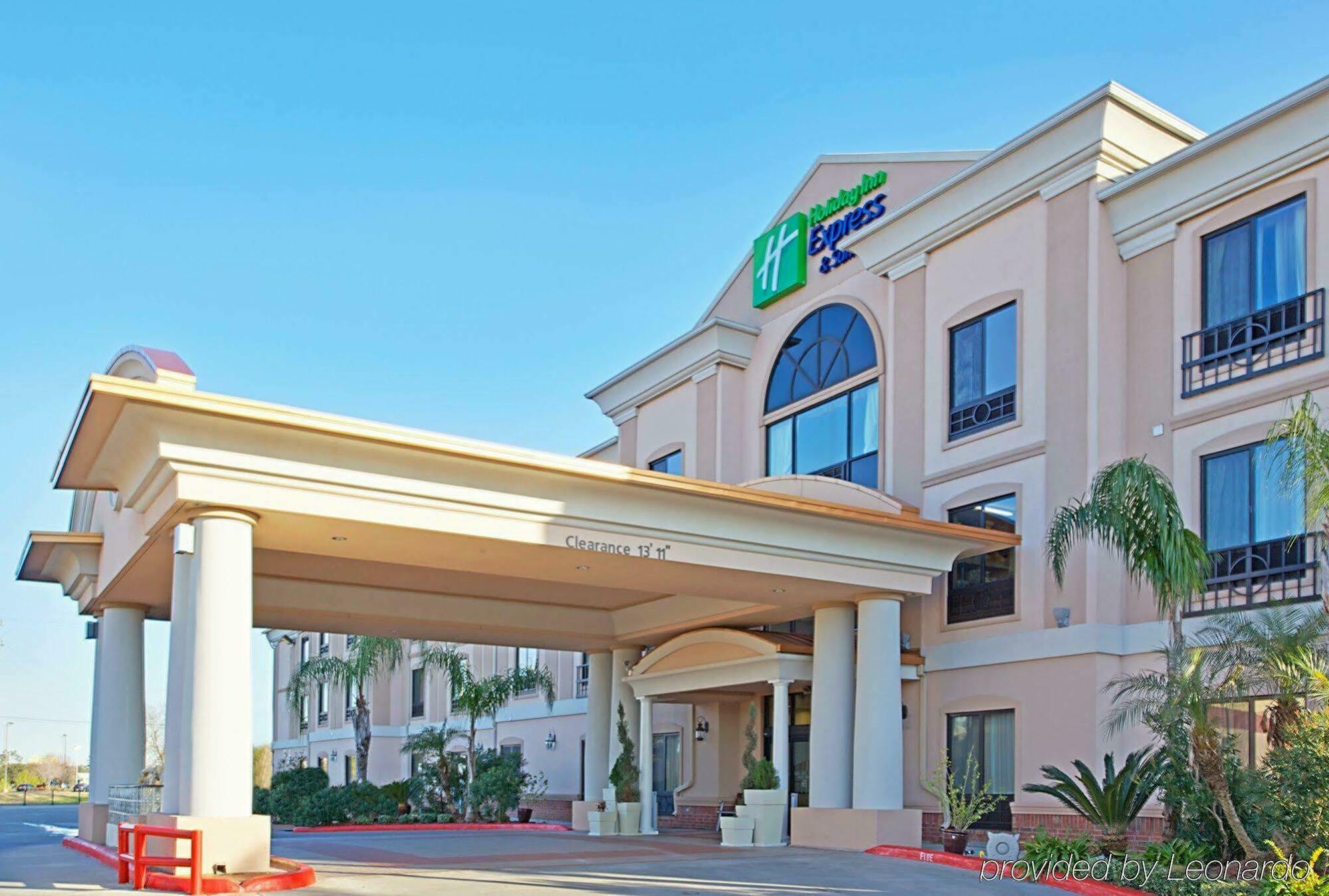Holiday Inn Express & Suites Houston East By Ihg Екстер'єр фото